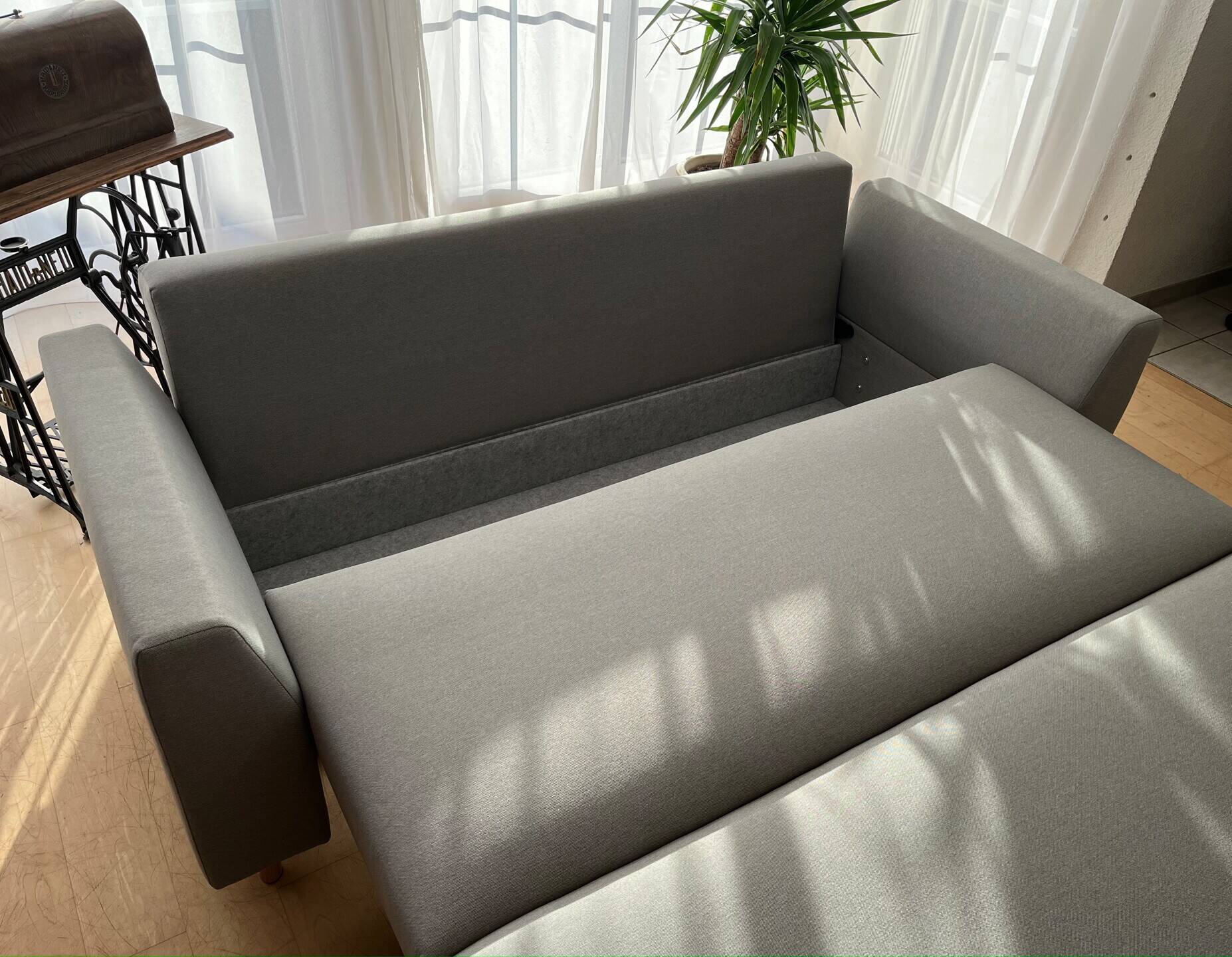 Sofa Bruno Fußstütze für Klappmechanismus